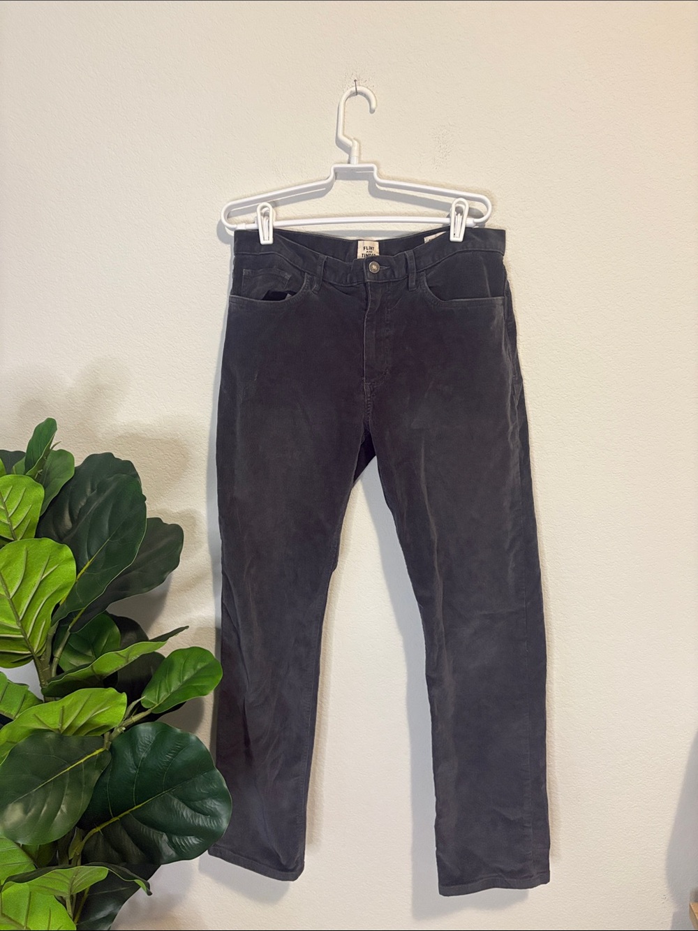 Men's Flint and Tinder 33x30 straight fit Corduroy Pants in Charcoal Gray